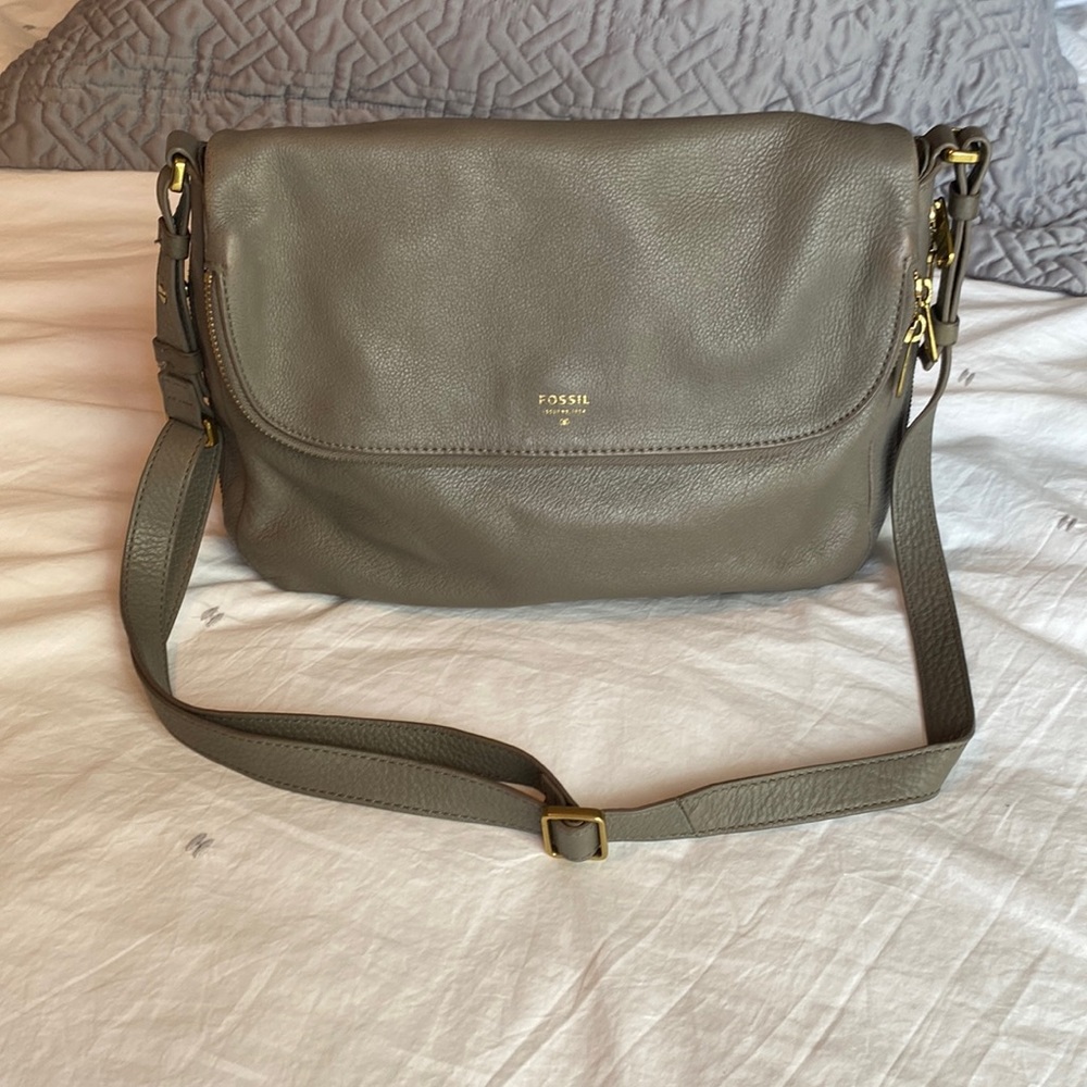Fossil leather shoulder bag